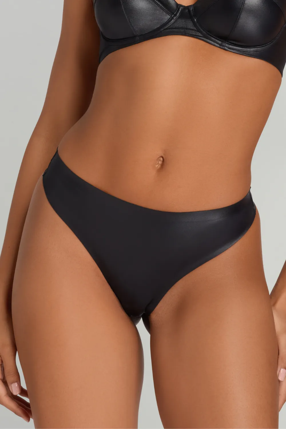 Paige Thong, Size 6 (UK 16)