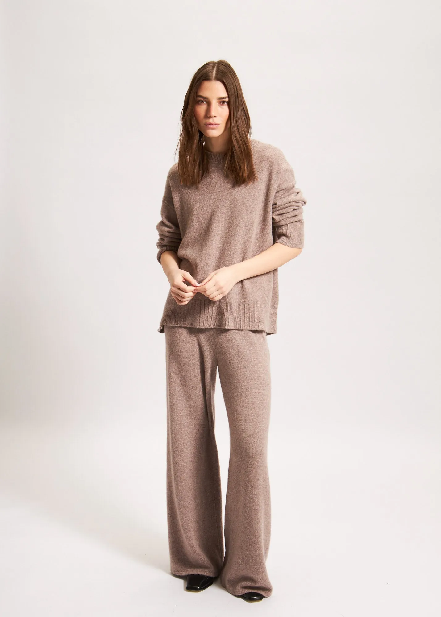 RELAXED CASHMERE CREWNECK