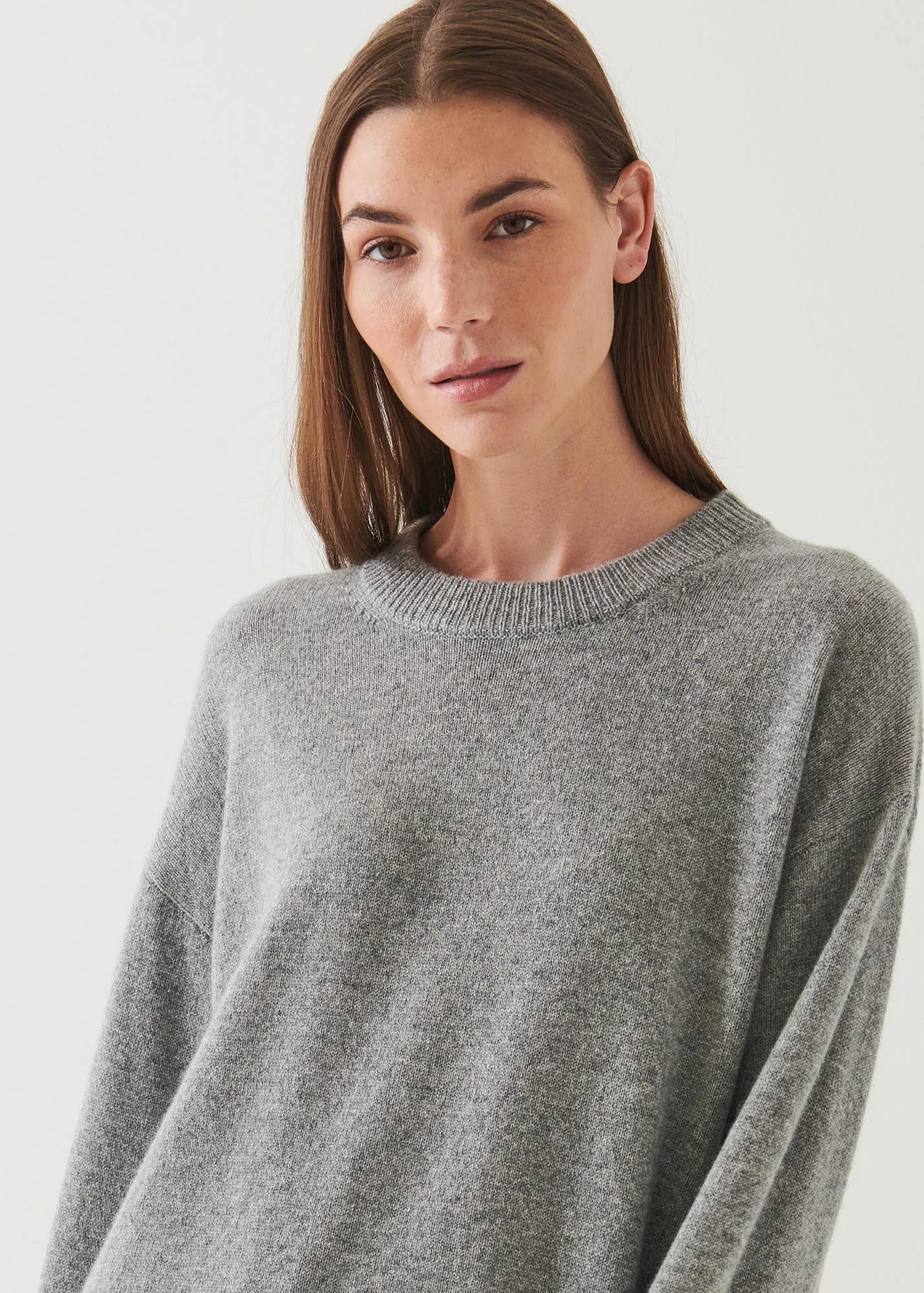 RELAXED CASHMERE CREWNECK