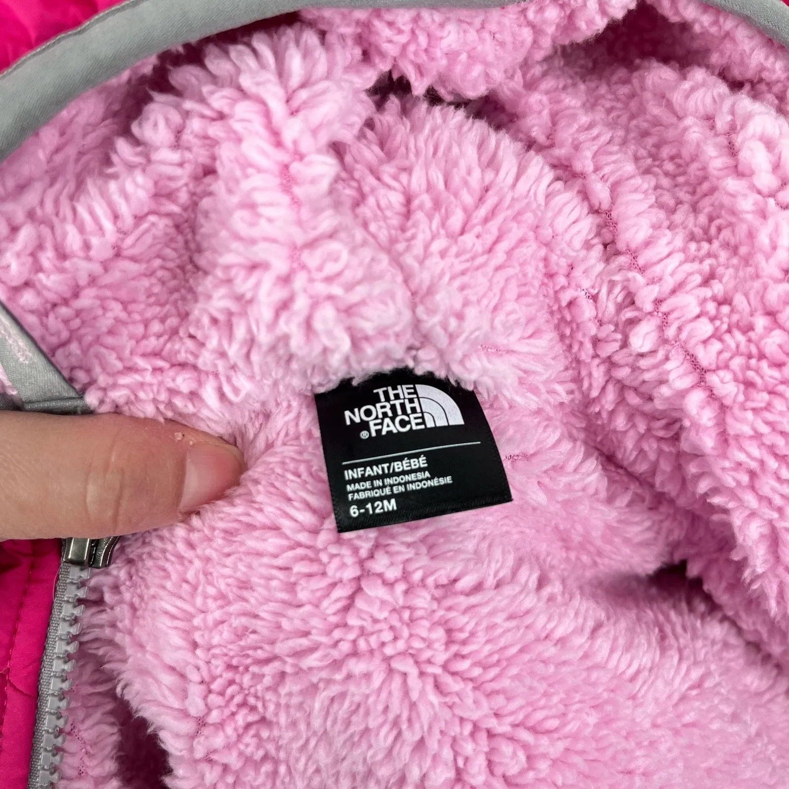 The North Face Girls Moondoggy 2.0 Hooded Puffer jacket 6-12 Months