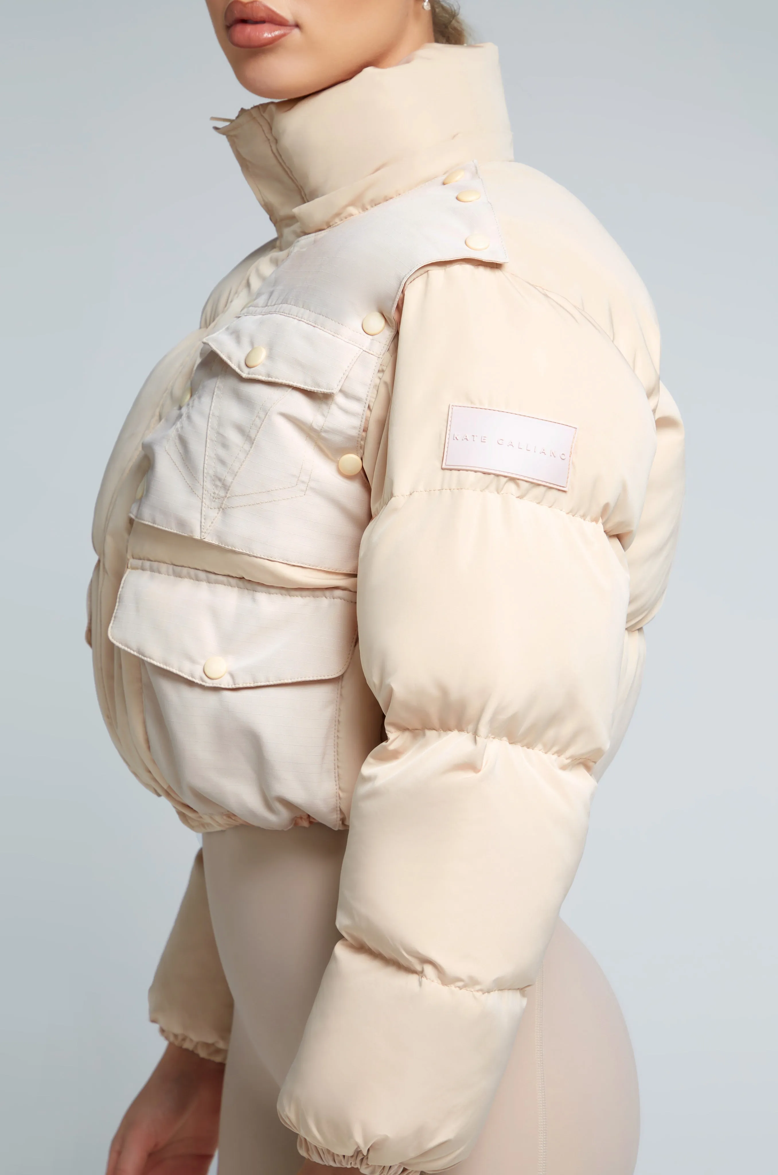 W23/24 KG Cropped Puffer Jacket - Latte