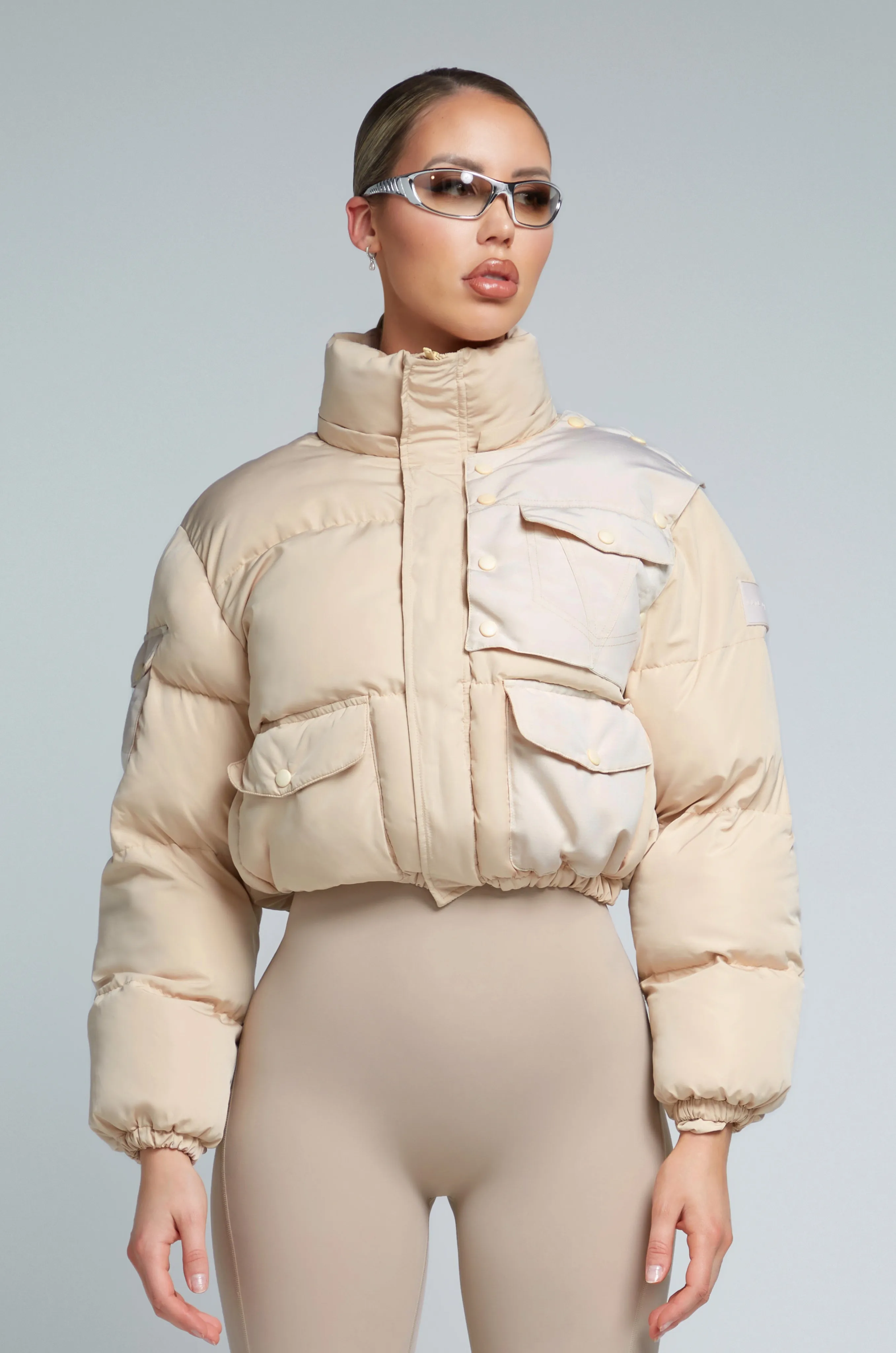 W23/24 KG Cropped Puffer Jacket - Latte